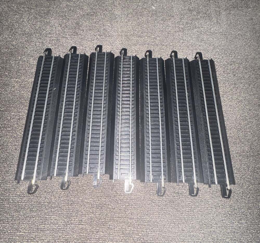 Bachmann E-Z Track HO 9" Straight Train Track Lot of 7